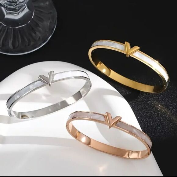 Silver Luxury Letter V Bangle Bracelet - Picture 3 of 3